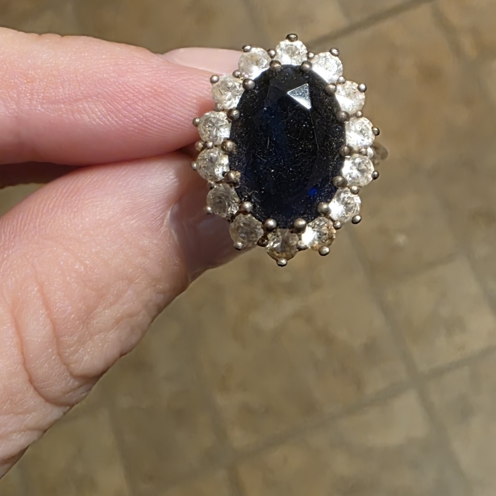 Elegant Blue and Silver Women's Ring